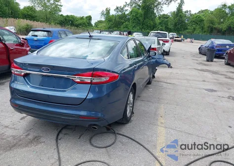 2018 Ford Fusion S из США, поврежденный, VIN 3FA6P0G72JR170778